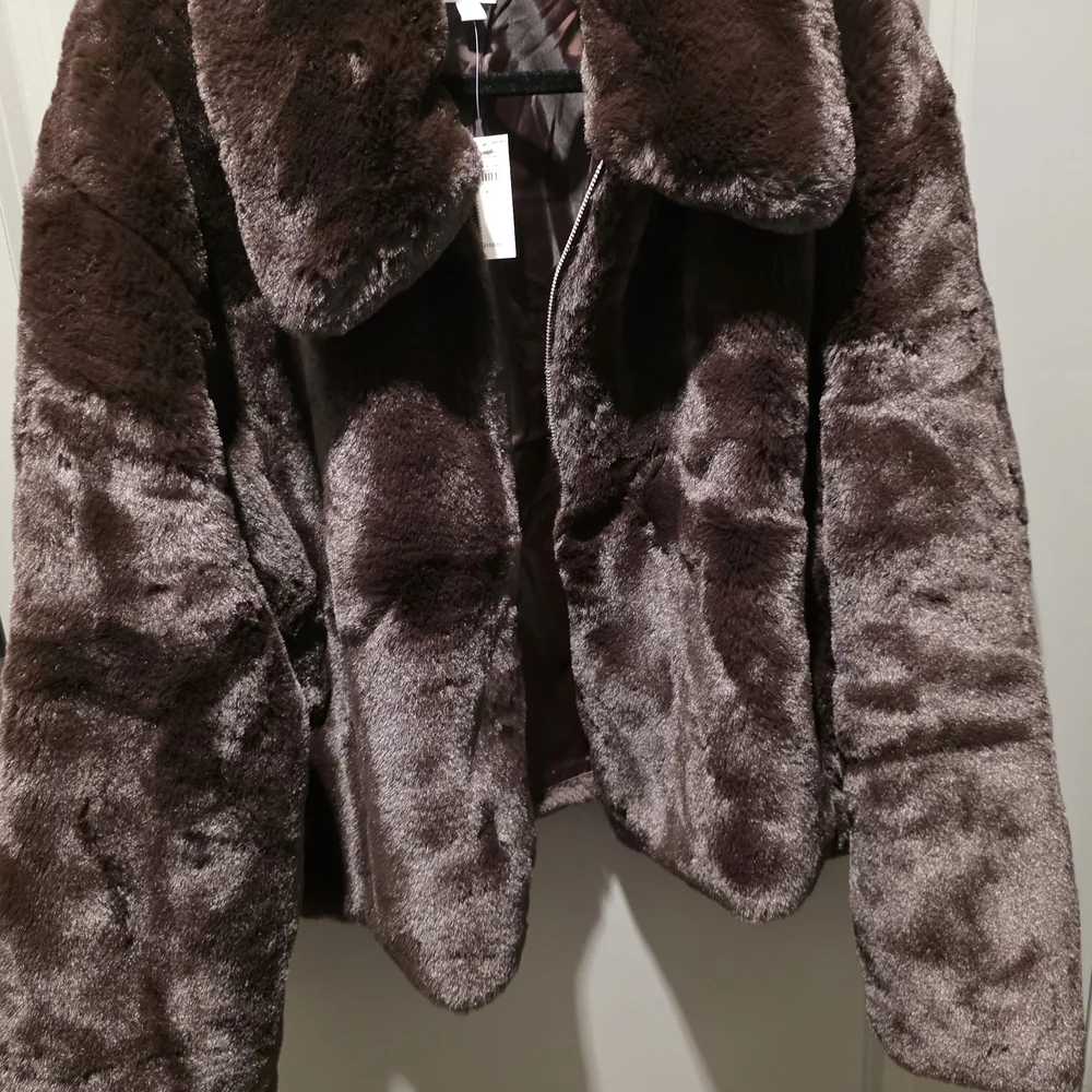 GAP Dark Brown Faux Fur Jacket - Picture 6 of 12